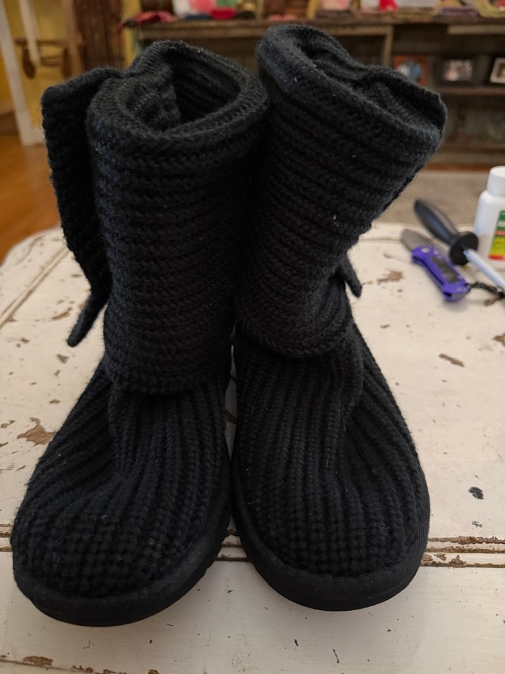 UGG Classic Cardy Boot - Picture 4 of 9